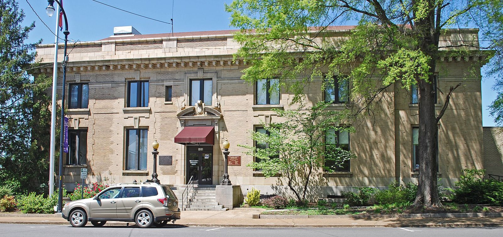 The stone United States Post Office building in Cleveland