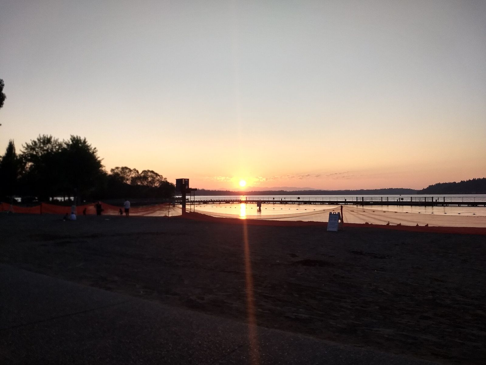Sunset over Lake Washington from Gene Coulon Memorial Beach Park