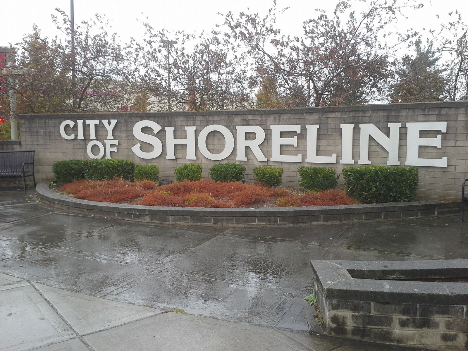 The City of Shoreline sign at 145th Street and Aurora Avenue